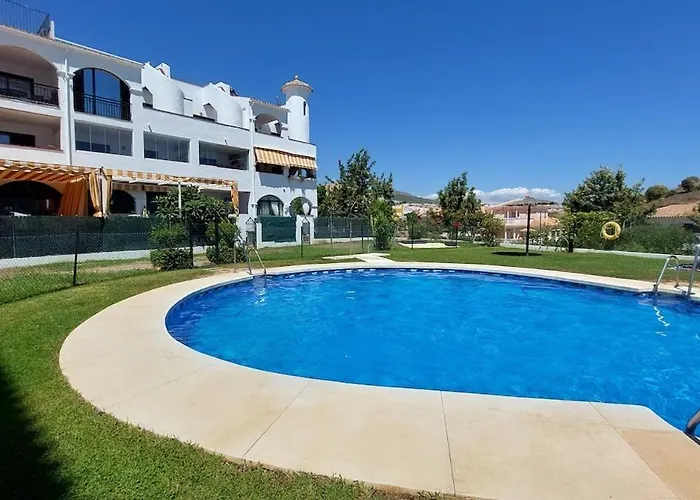 Penthouse With Terrace And Solarium In Benalmadena