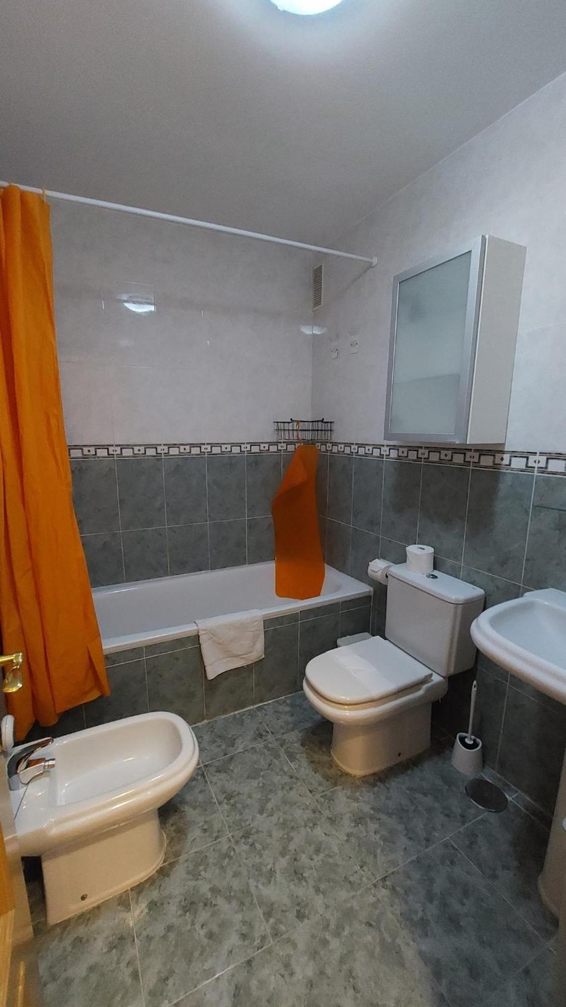 Penthouse With Terrace And Solarium In Apartment Benalmadena